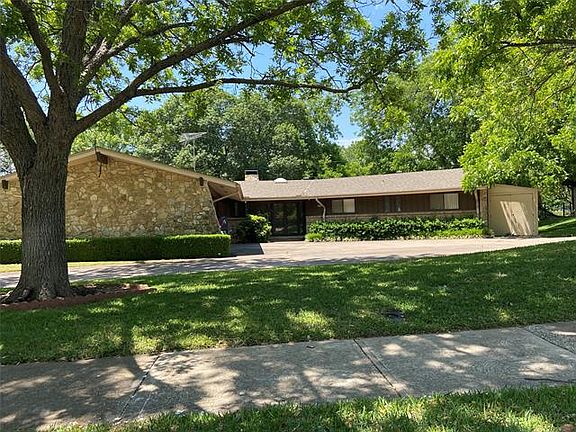 2nd image of 2409 Canyon Creek Dr
