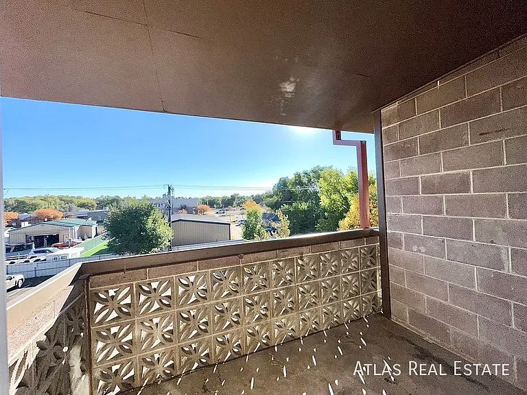312 W Alabama Ave — Photo 7