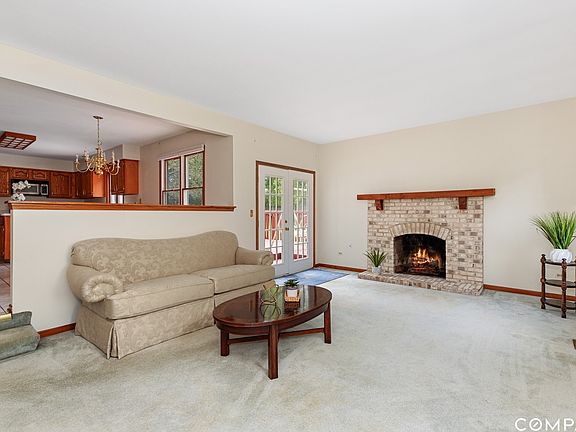 4th image of 1525 Old Barn Cir