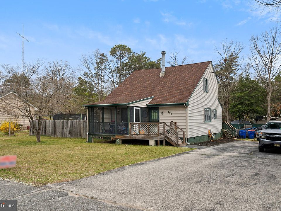 1st image of 108 River Dr