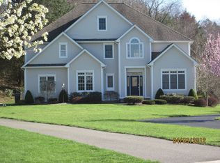 14 Taylor Ln, Wallingford, CT 06492