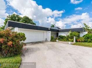 5117 Yellow Pine Ln, Tamarac, FL 33319