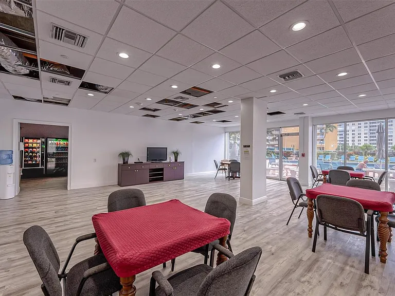 405 N Ocean Blvd #727 — Photo 31