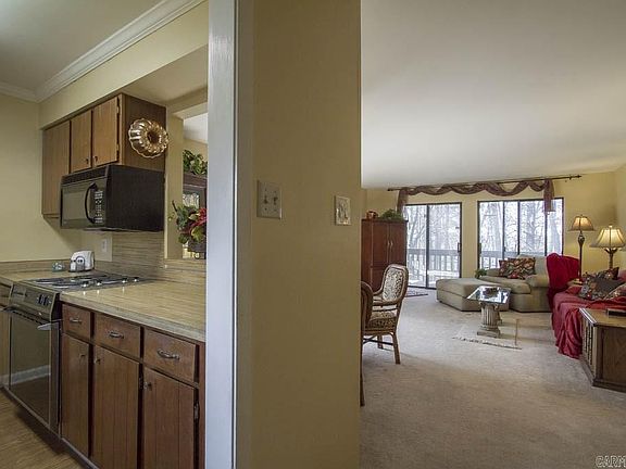 3rd image of 508 Green Mountain Cir #85