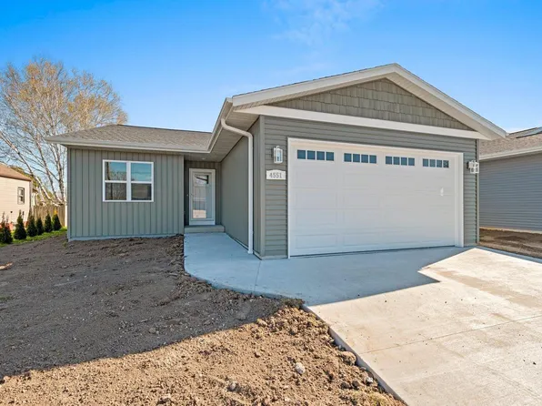 4551 Menasha AVENUE, Manitowoc, WI 54220
