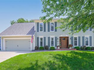 3909 NE Clearbrook Dr, Lees Summit, MO 64064