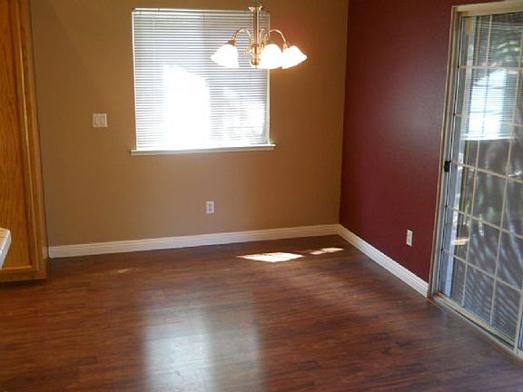 4th image of 9456 Blackswain Pl