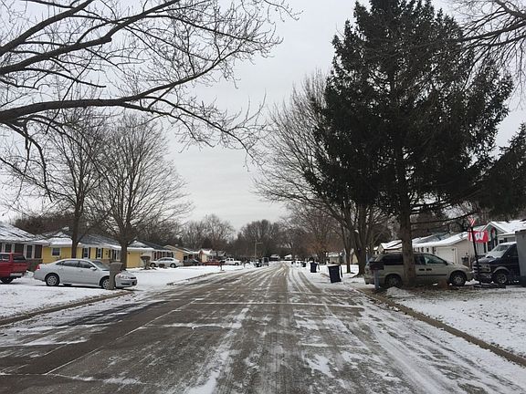 4th image of 1500 Clover Ln