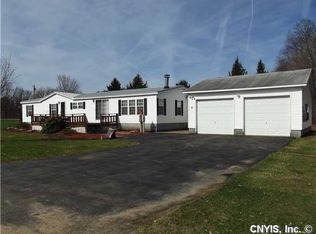 5 Albion Cross Rd, Parish, NY 13131