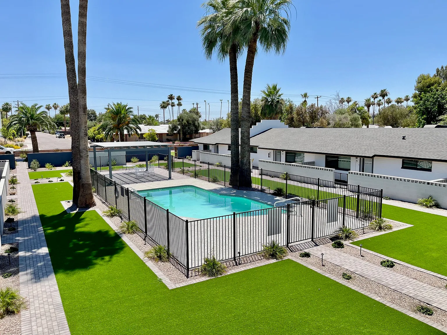 2 bed, 960 sqft, $1,695 — Photo 4