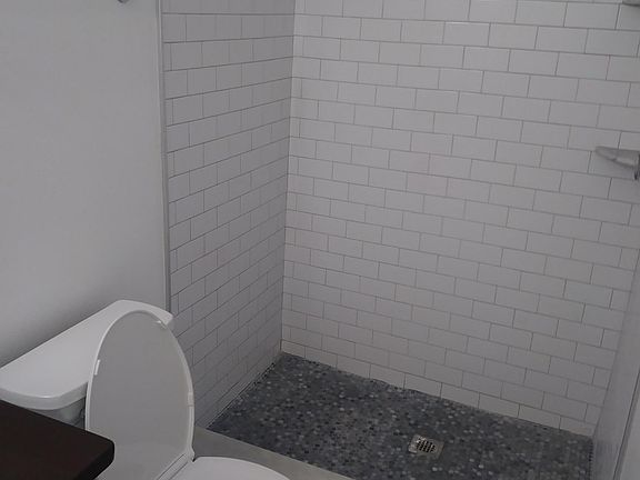 5th image of 260 Saint George St #10-B