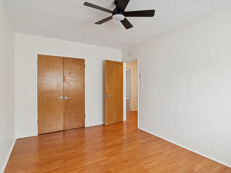 927 N Louise St #4 — Photo 9