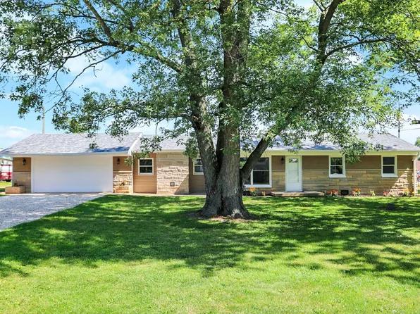 5230 Oakridge Dr, Mooresville, IN 46158