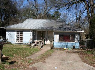 737 Macarthur Ave, Wake Village, TX 75501
