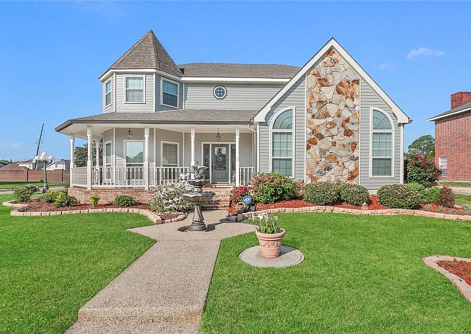 1st image of 3924 Lake Arrowhead Dr
