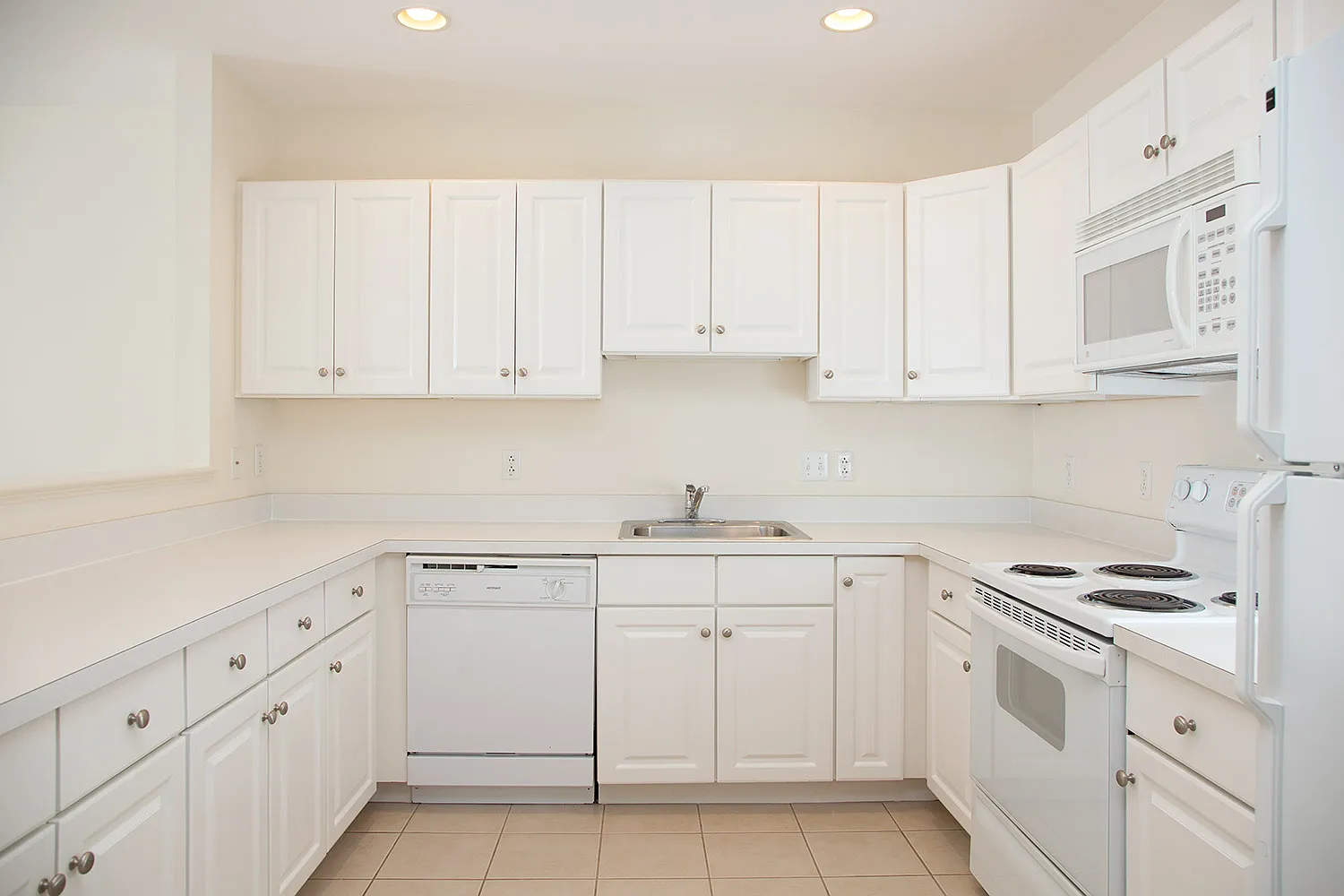 Warner Woods Apartments — Photo 2