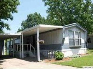 2129 Ennis Ln, Quincy, IL 62305