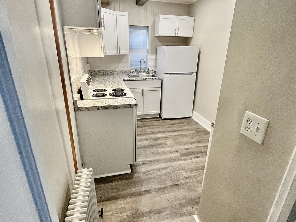 1st image of 4012 W Bancroft St #11325814