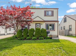 1019 Hoffman Ave, Royal Oak, MI 48067