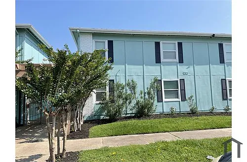 2502 Avenue L #3 Photo 1