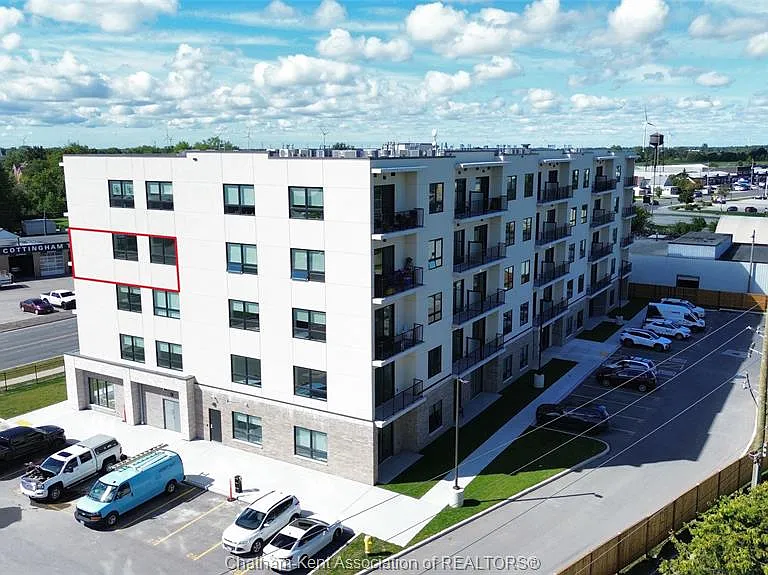 12 Mill St W #214 — Photo 2