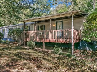17 Blackberry Ln, Candler, NC 28715