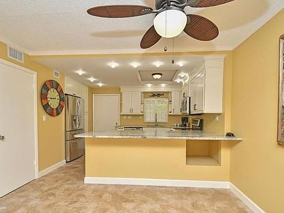 4th image of 1417 Chesapeake Ave APT 105