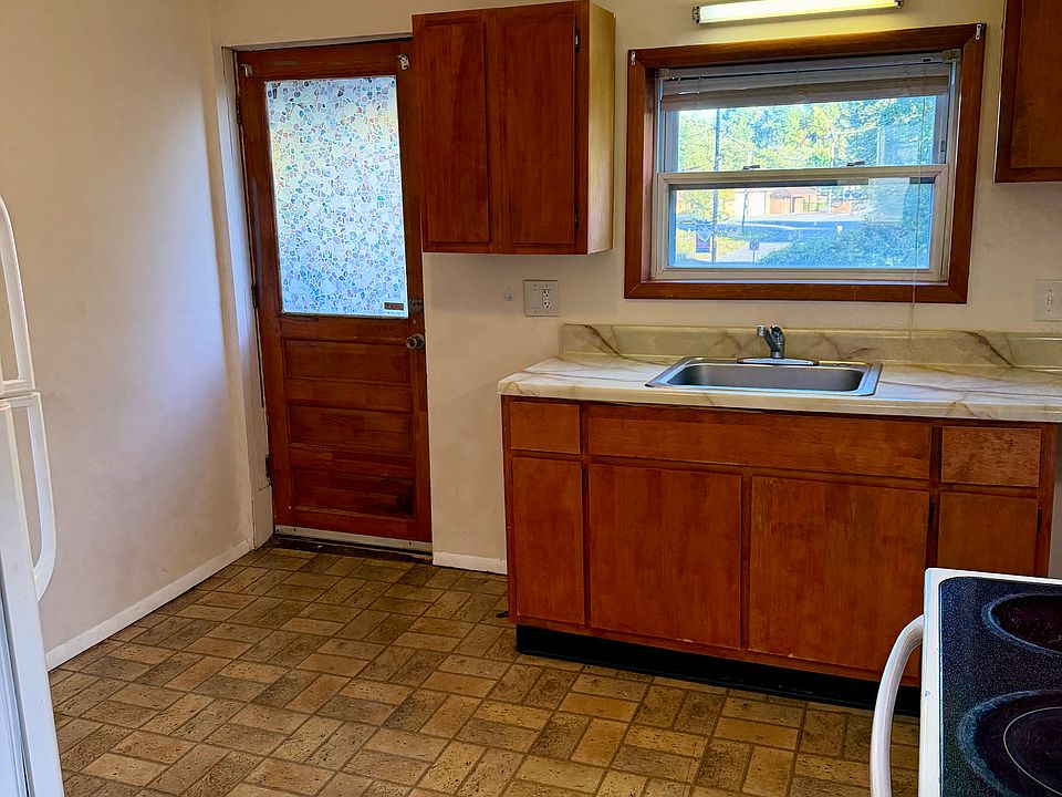 1st image of 1010 Main St APT 1008-2