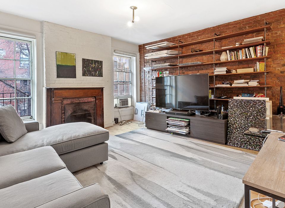 1st image of 731 Greenwich St APT J35