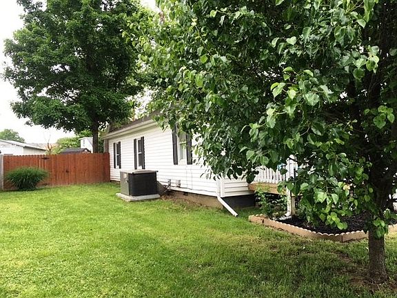 3rd image of 2705 N Heidelbach Ave