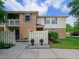 61109 Greenwood Dr #1, South Lyon, MI 48178