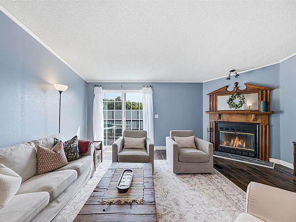 3rd image of 7018 Countryside Ln