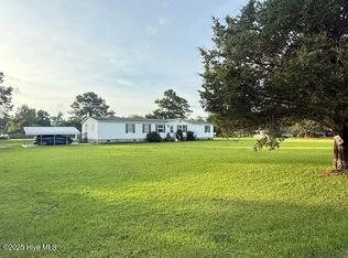 49 Pinehurst Ave, Fairmont, NC 28340