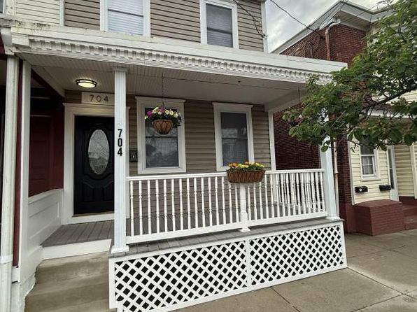 704 Market St