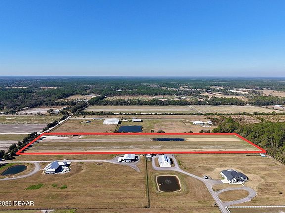 3rd image of 3761 Strawberry Ln