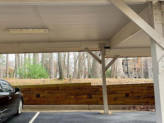 3rd image of 1702 Ascot Way Unit F