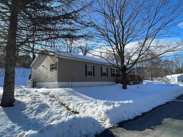 74 Linden Drive, Hartford, VT 05001