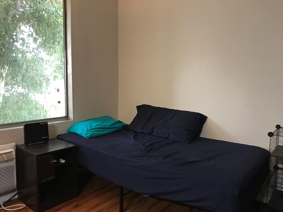 1st image of 1906 N Marianna Ave APT 303