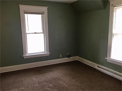 2nd image of 840 S Ironwood Dr APT 1
