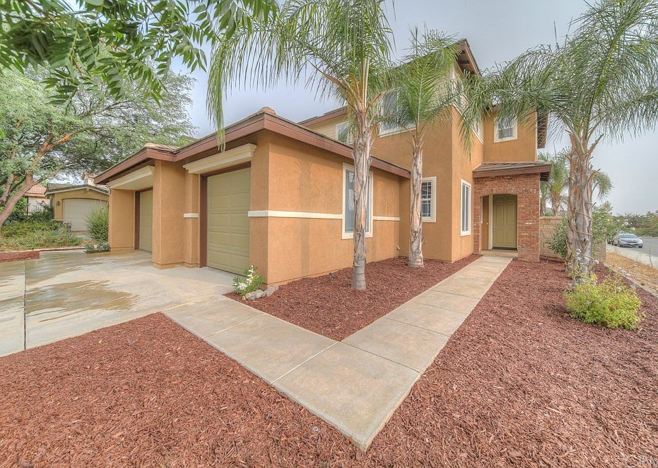 1st image of 31865 Honeysuckle Cir