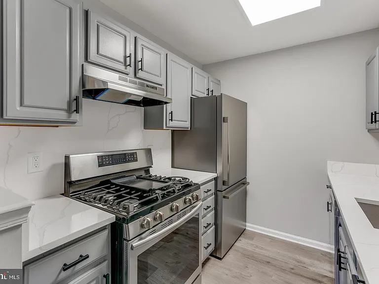 361 Tavistock — Photo 5