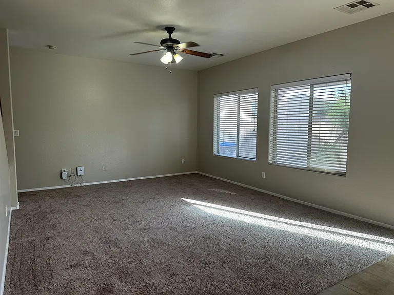 1029 E Canyon Trl — Photo 5