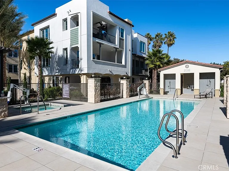 2869 Doheny Way — Photo 42