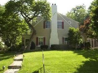 5421 Cherry St, Kansas City, MO 64110
