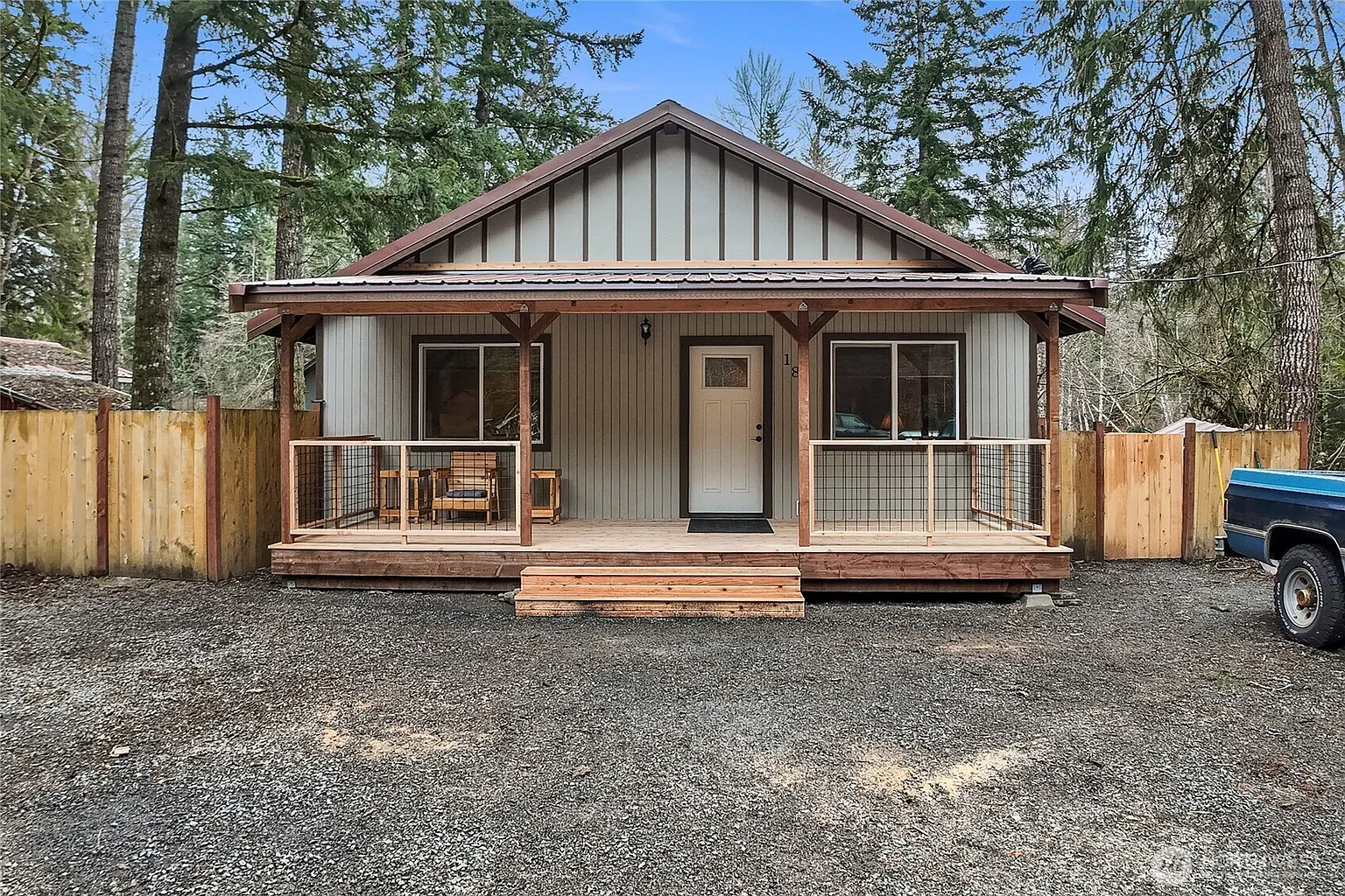187 Paradise Drive photo 1
