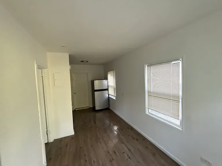 517 NE 83rd St #517 — Photo 3