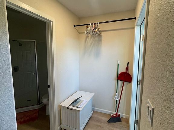 4th image of 625 W Valerio St #B