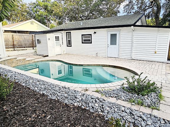 2nd image of 1317 Nebraska Ave