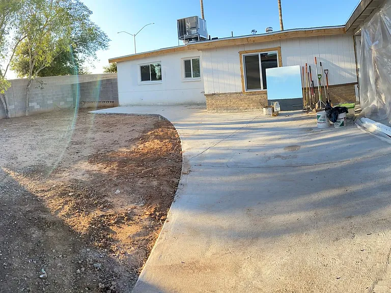 2011 E Balsam Ave — Photo 16