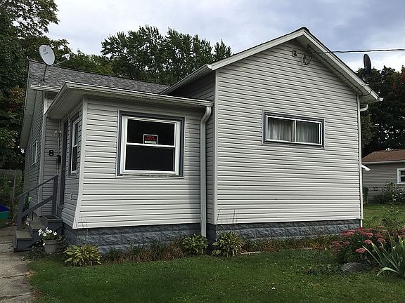 2nd image of 8 Smedley St